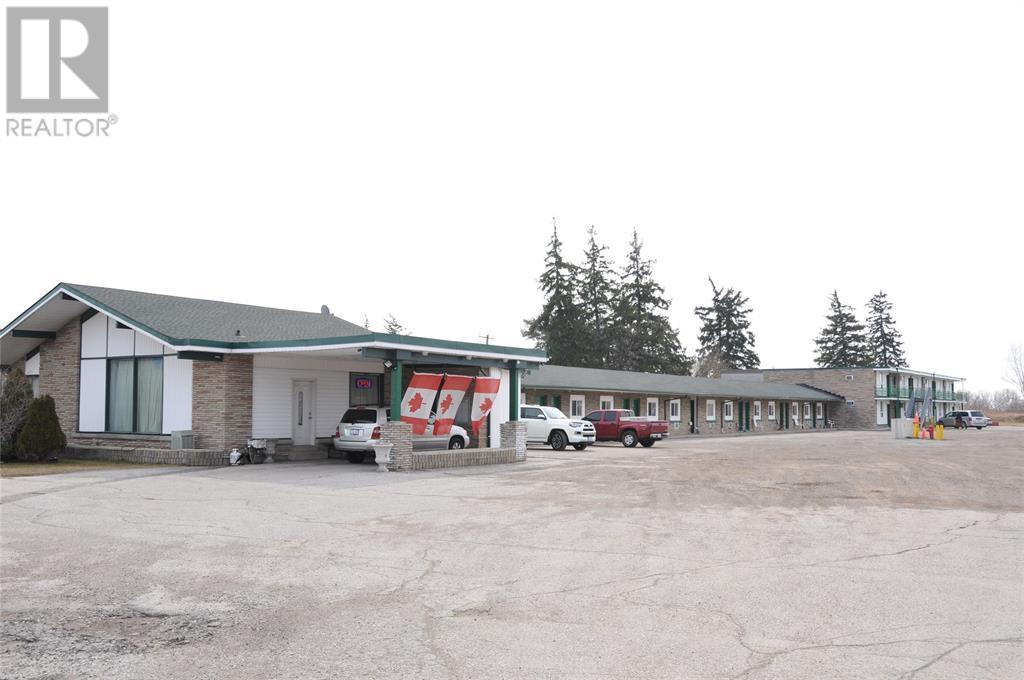 1701 London Line, Sarnia, Ontario  N7W 1B1 - Photo 3 - 25003109