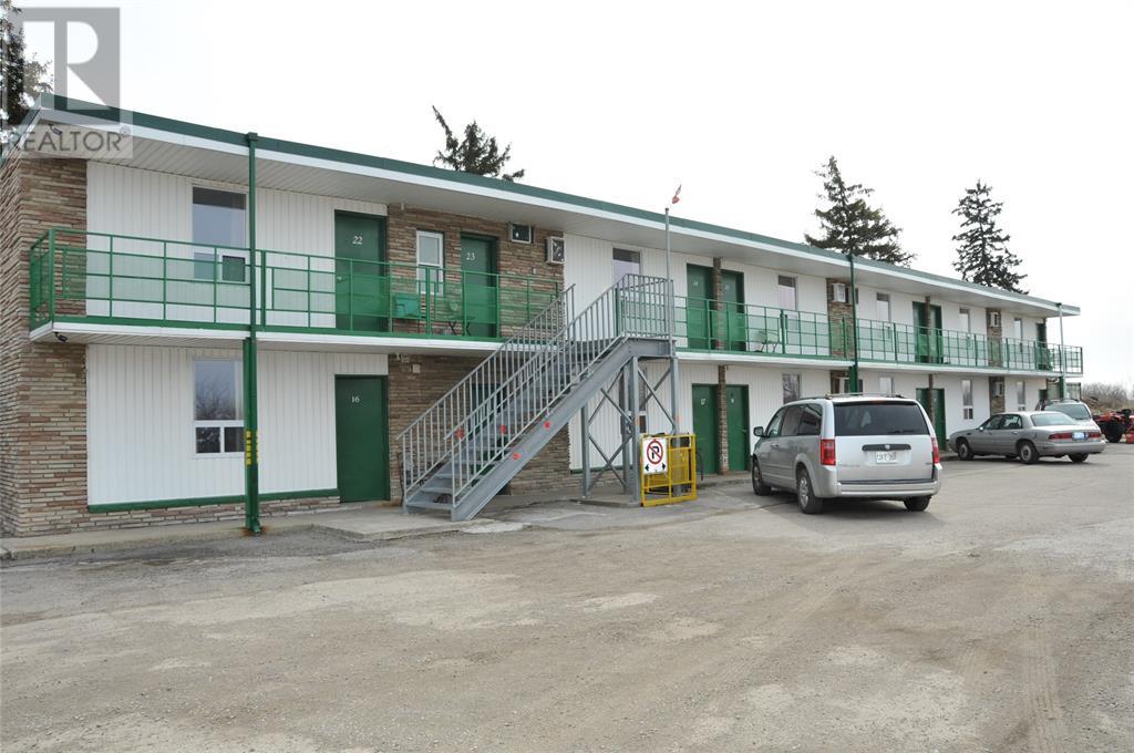1701 London Line, Sarnia, Ontario  N7W 1B1 - Photo 19 - 25003109