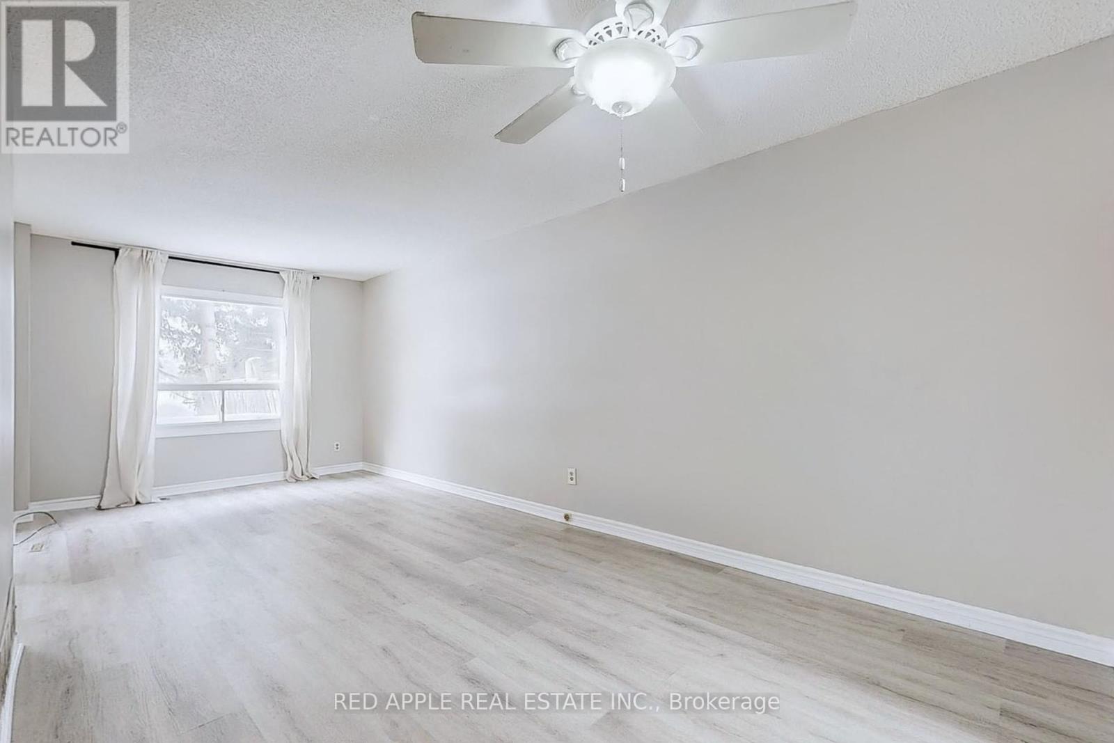 Upper - 50 Whitehaven Drive, Brampton, Ontario  L6Z 2R5 - Photo 10 - W11988787