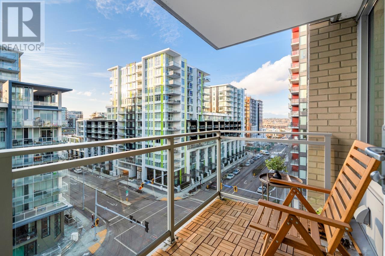 Listing Picture 14 of 21 : 1003 8800 HAZELBRIDGE WAY, Richmond / 烈治文 - 魯藝地產 Yvonne Lu Group - MLS Medallion Club Member