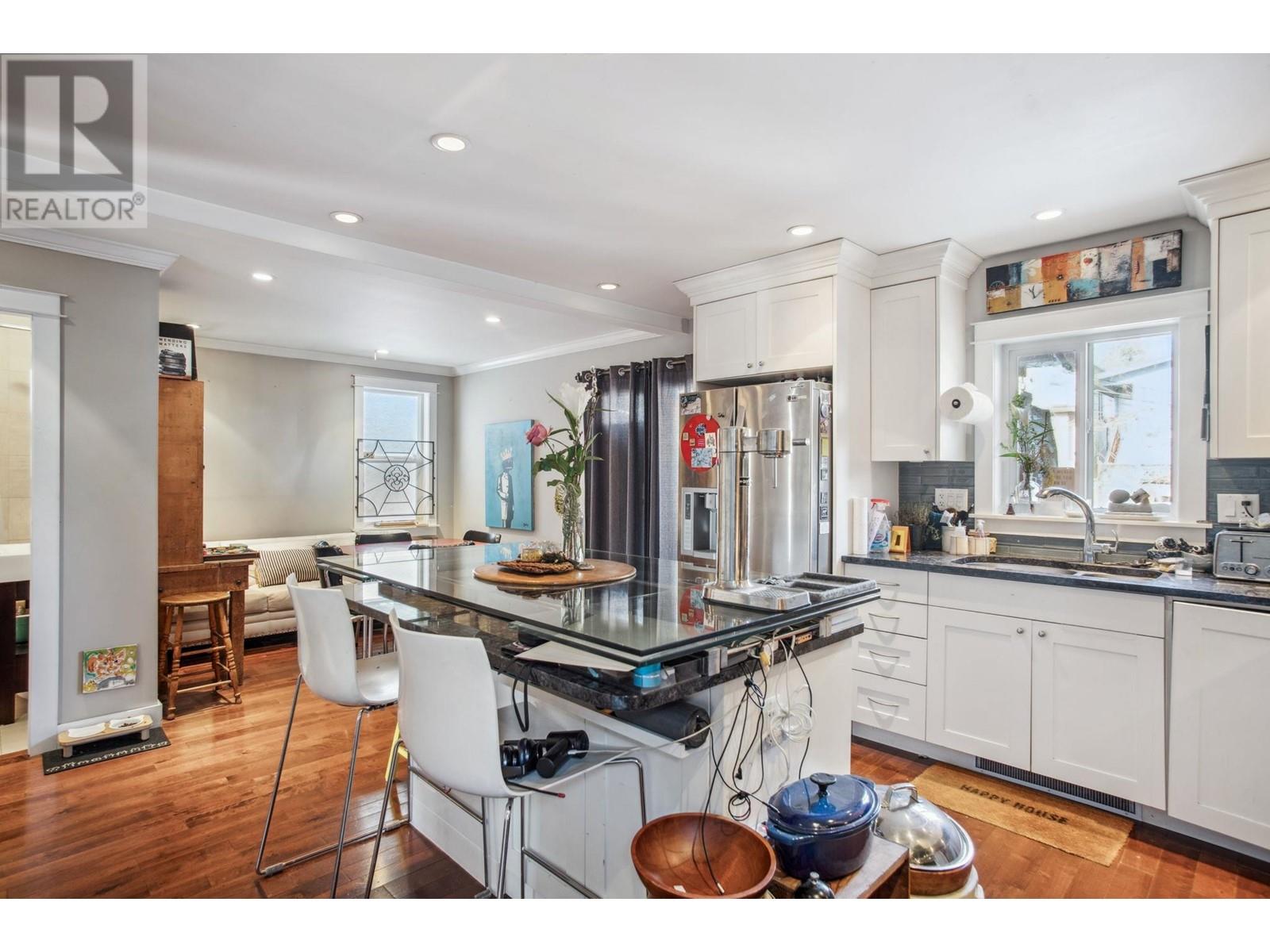 3617 Adanac Street, Vancouver, British Columbia  V5K 2P7 - Photo 8 - R2970825