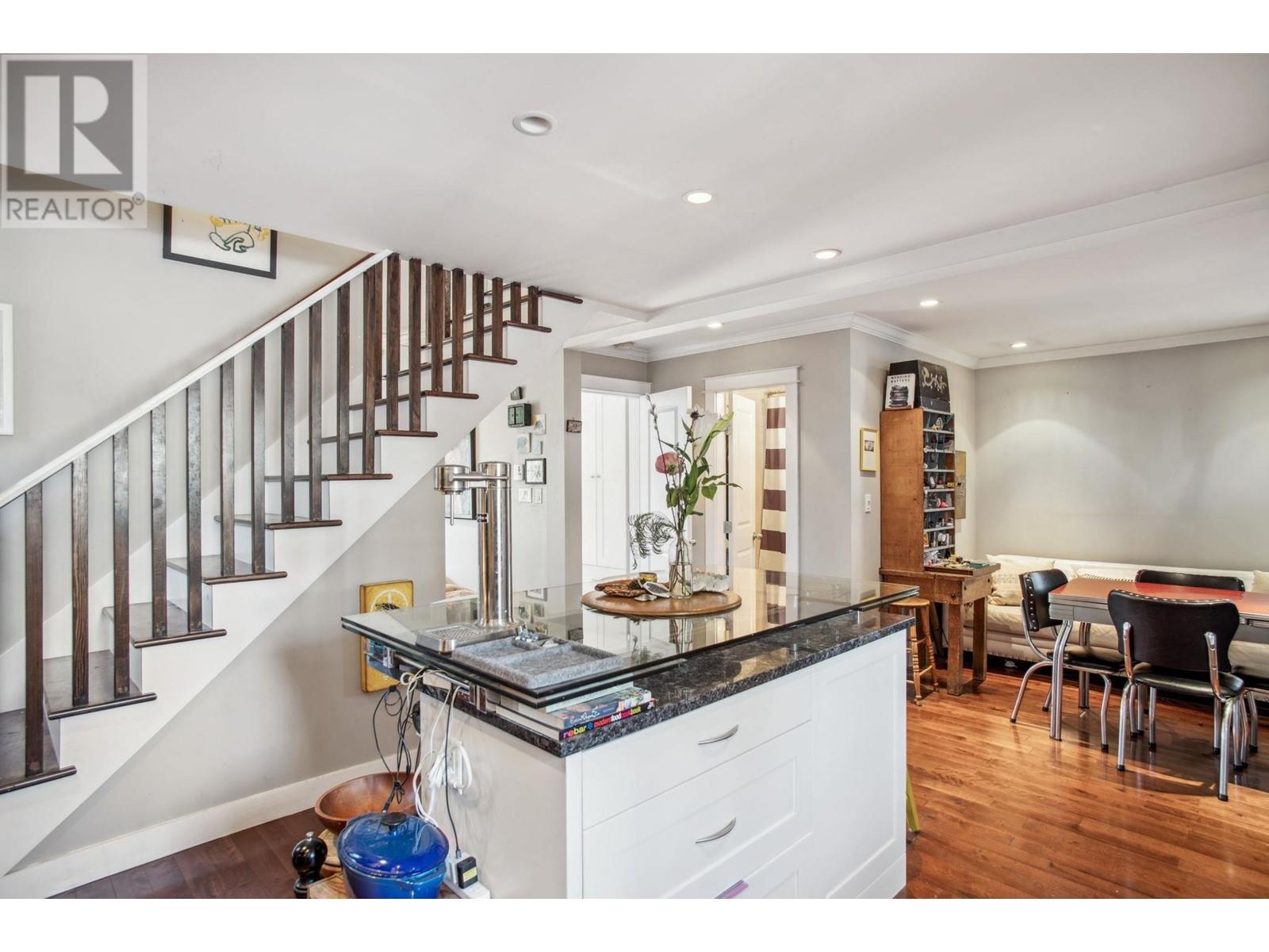 3617 Adanac Street, Vancouver, British Columbia  V5K 2P7 - Photo 9 - R2970825