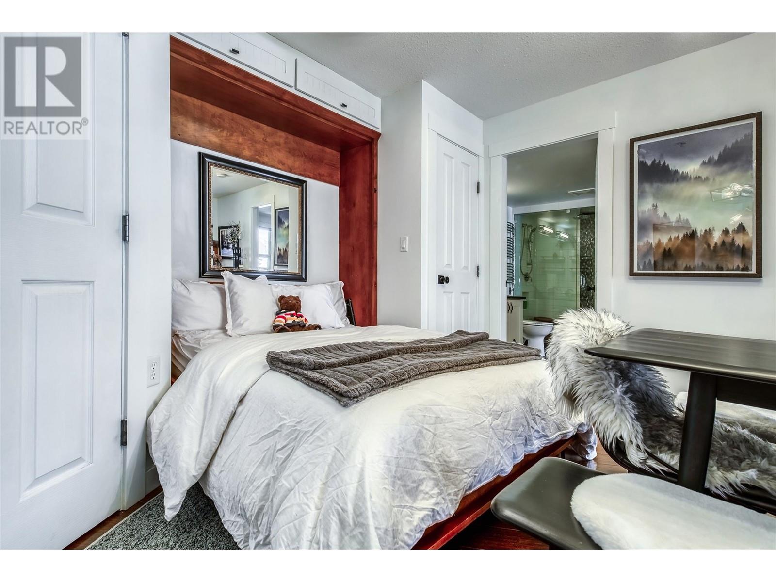 Property at 2070 SUMMIT Drive Unit# 307 image 2