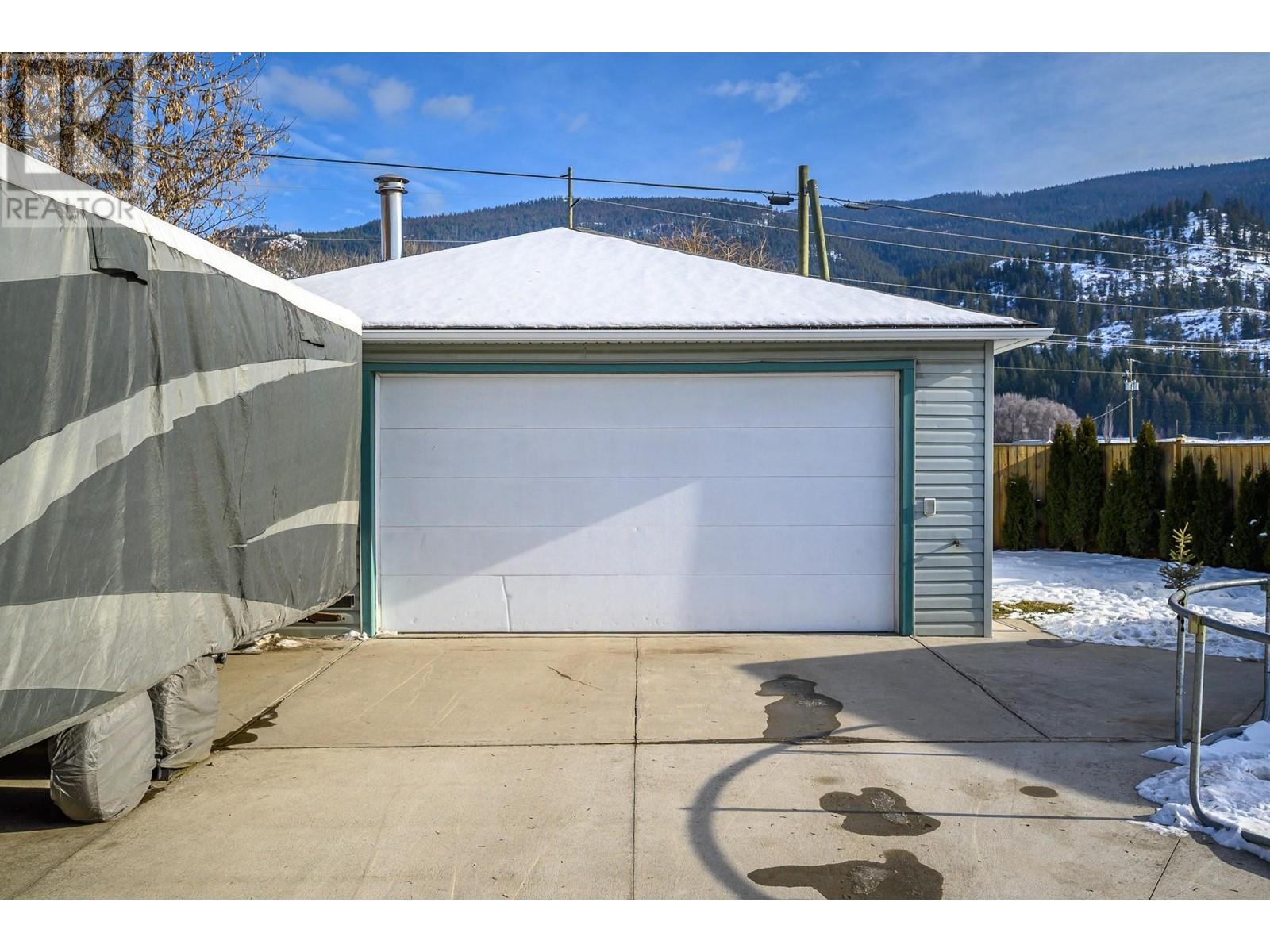 2109 Hunter Avenue, Armstrong, British Columbia  V0E 1B0 - Photo 37 - 10336039