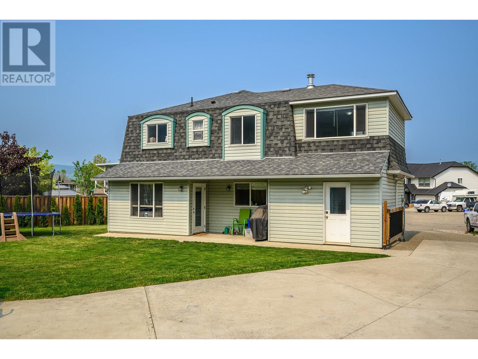 2109 Hunter Avenue, Armstrong, British Columbia  V0E 1B0 - Photo 6 - 10336039