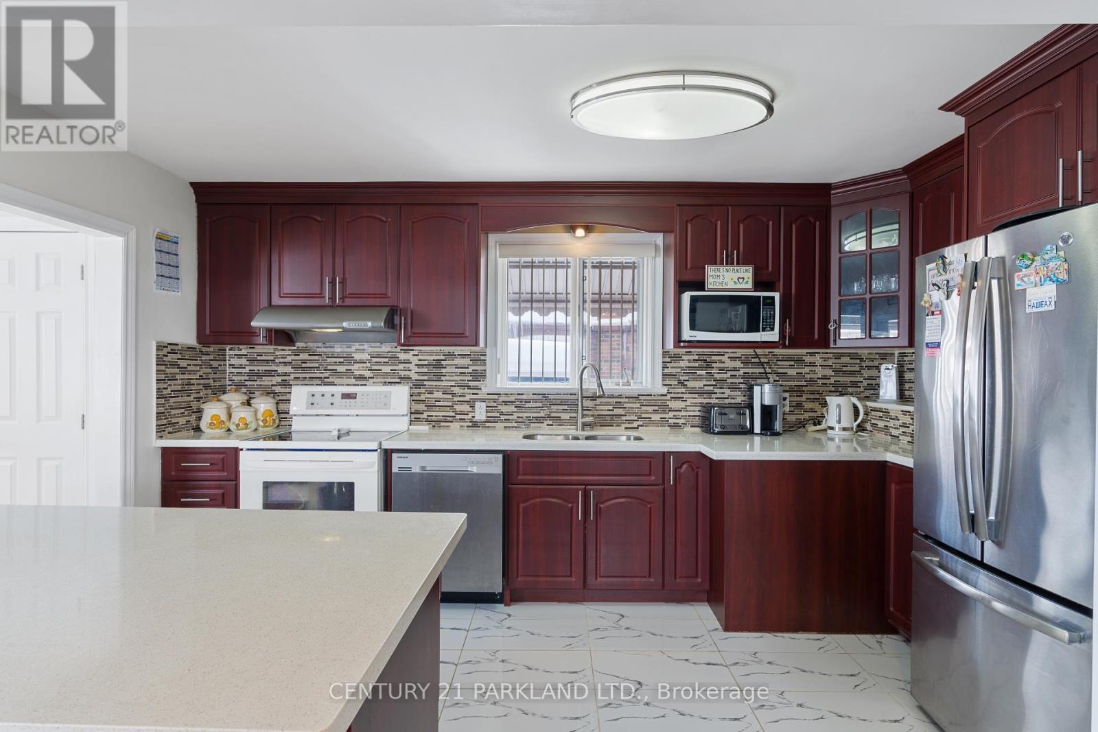 14 Maxim Crescent, Toronto (Dorset Park), Ontario  M1P 1Y2 - Photo 6 - E11989034