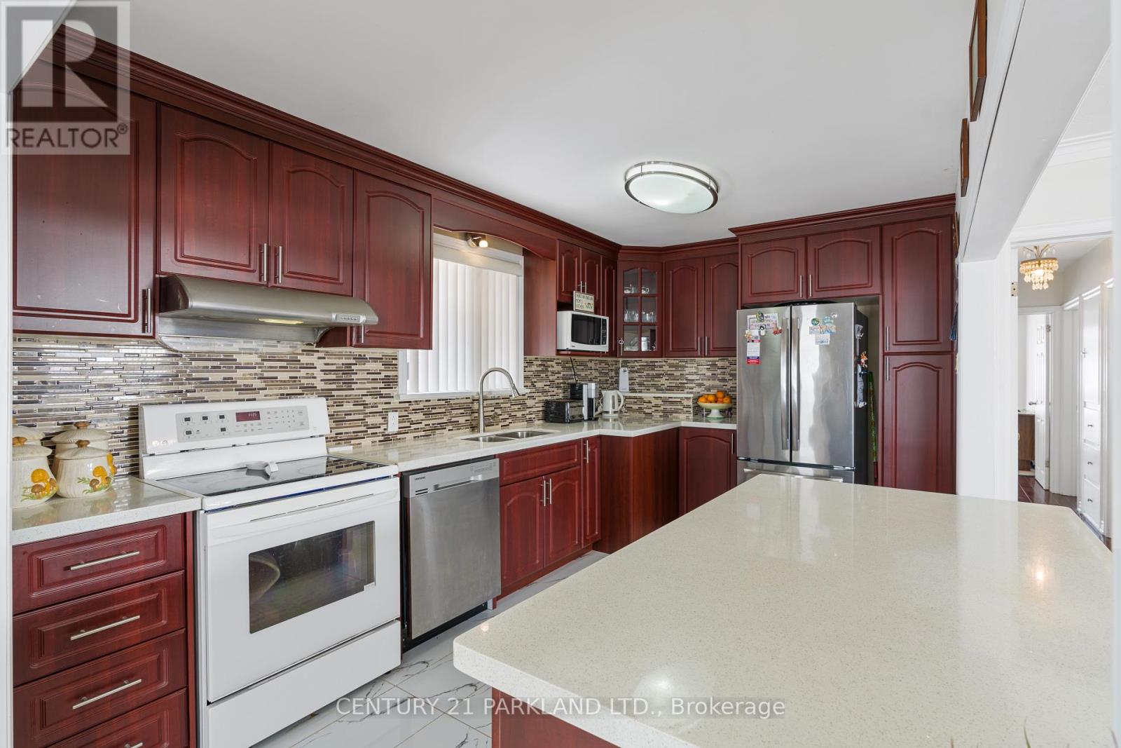 14 Maxim Crescent, Toronto (Dorset Park), Ontario  M1P 1Y2 - Photo 7 - E11989034