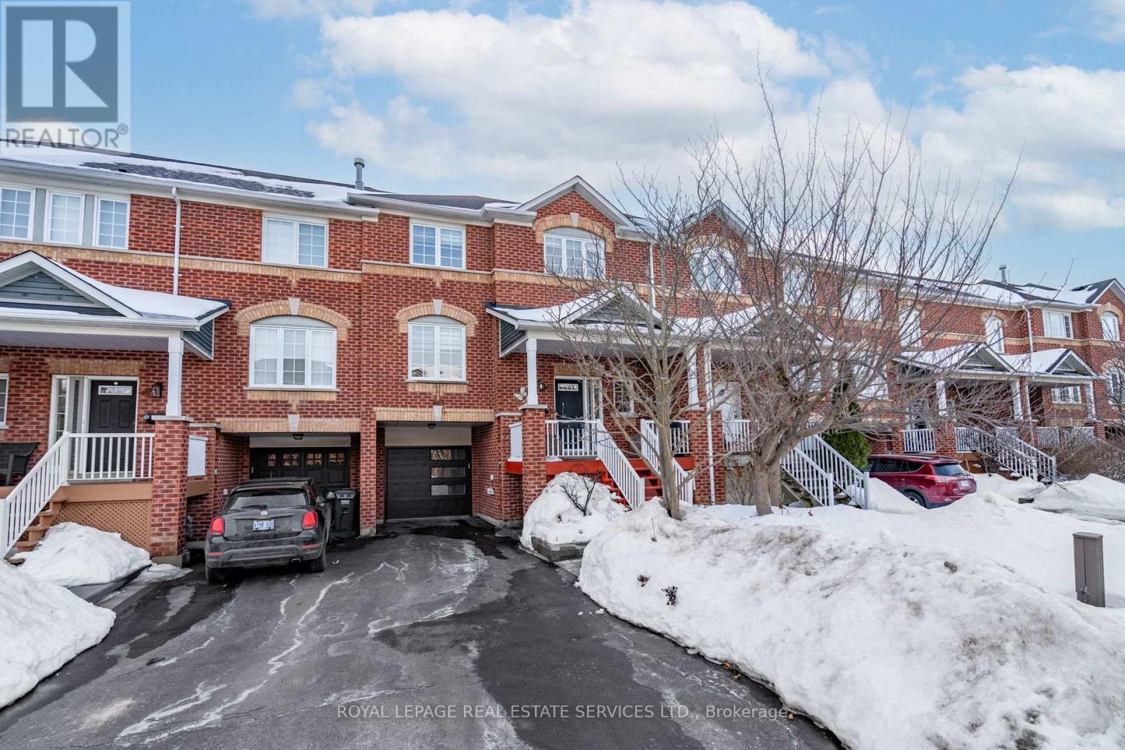 1571 Woodhenge Way, Mississauga (Meadowvale Village), Ontario  L5N 7S9 - Photo 1 - W11989129