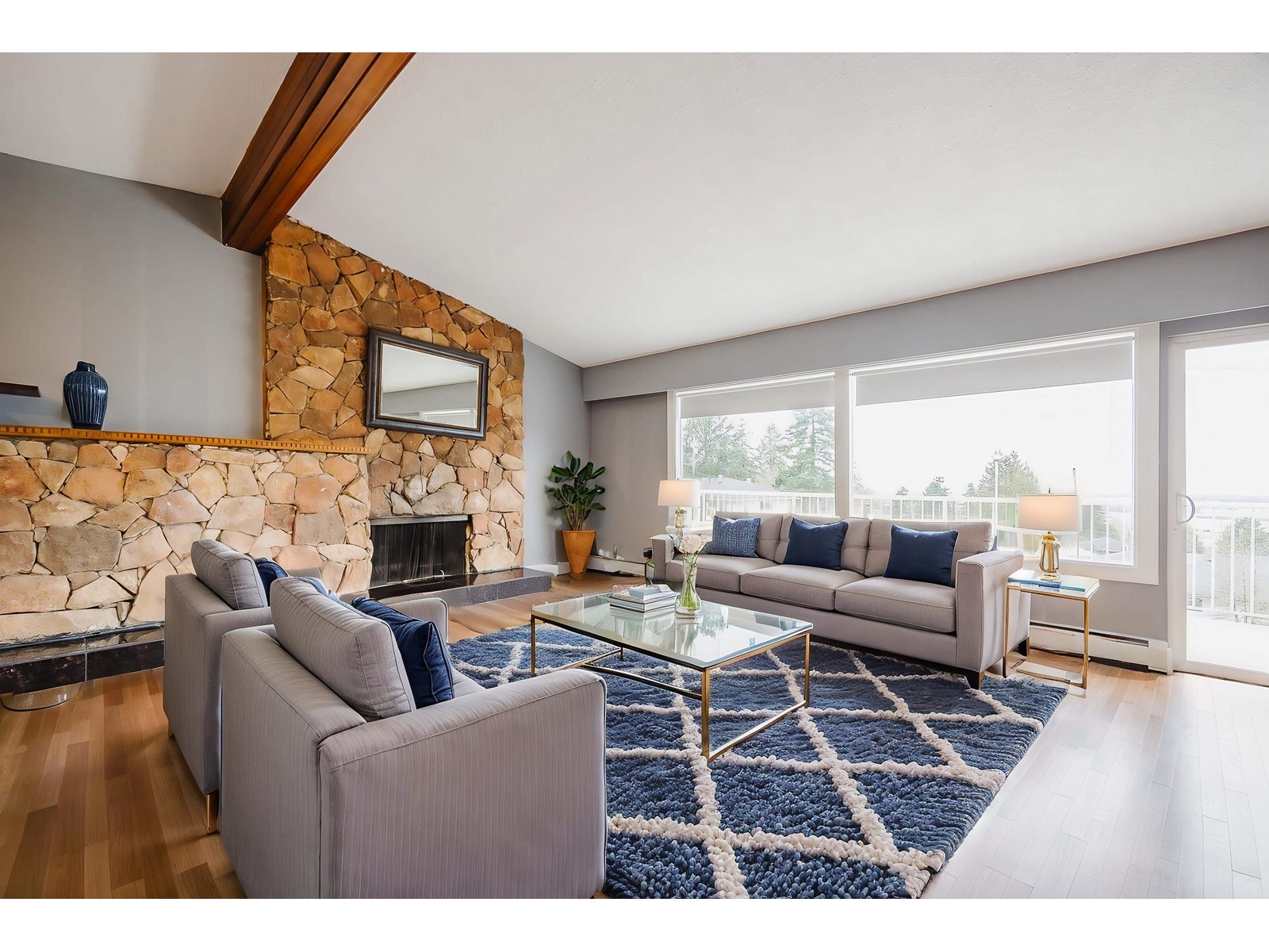 9749 Crown Crescent, Surrey, British Columbia  V3V 2T7 - Photo 1 - R2970605