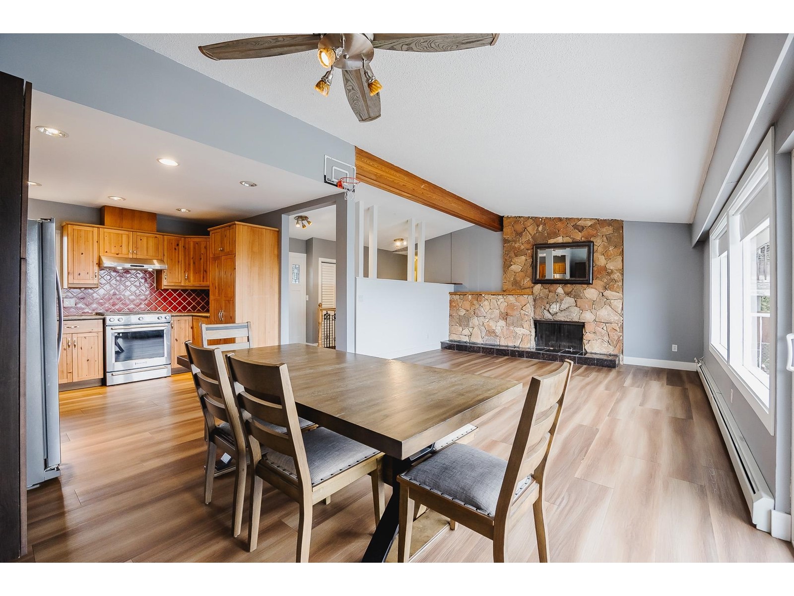 9749 Crown Crescent, Surrey, British Columbia  V3V 2T7 - Photo 9 - R2970605