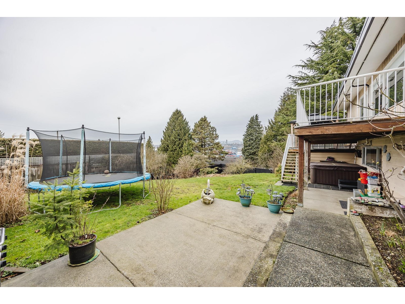 9749 Crown Crescent, Surrey, British Columbia  V3V 2T7 - Photo 35 - R2970605