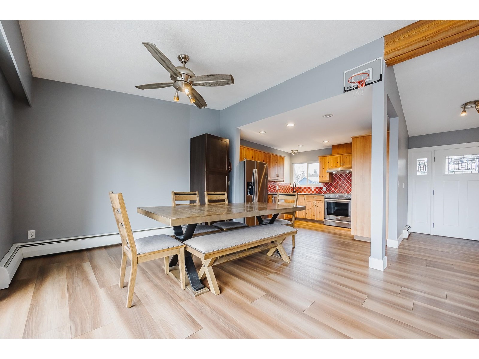 9749 Crown Crescent, Surrey, British Columbia  V3V 2T7 - Photo 8 - R2970605