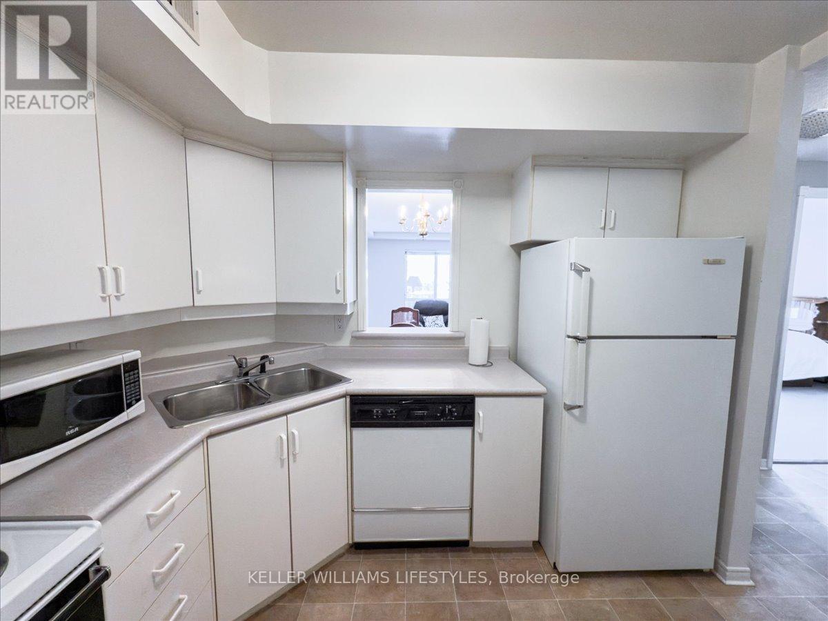 Photo 11 of 25 for 224 - 511 Gainsborough Road