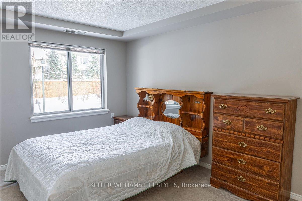 Photo 15 of 25 for 224 - 511 Gainsborough Road