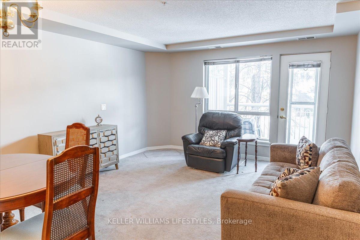 Photo 18 of 25 for 224 - 511 Gainsborough Road