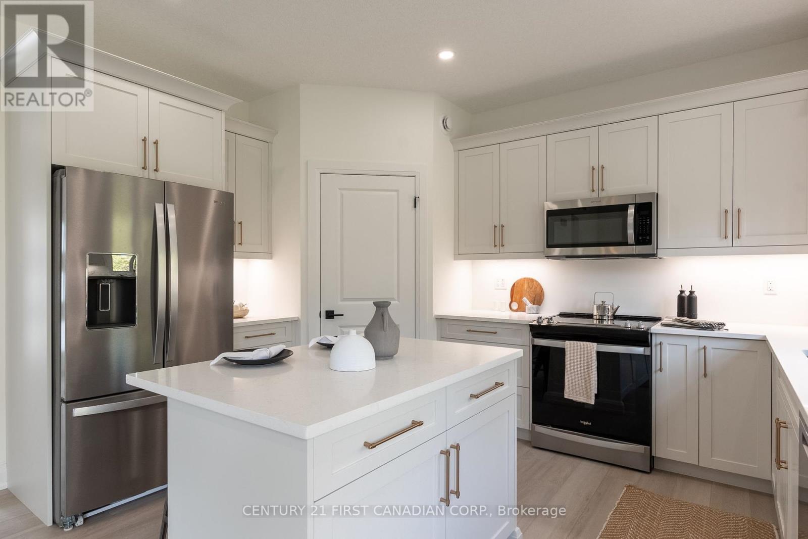 116 Sheldabren Street, North Middlesex, Ontario  N0M 1A0 - Photo 11 - X11989196