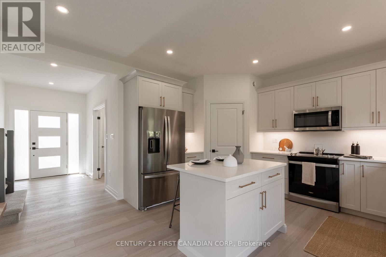 116 Sheldabren Street, North Middlesex, Ontario  N0M 1A0 - Photo 8 - X11989196