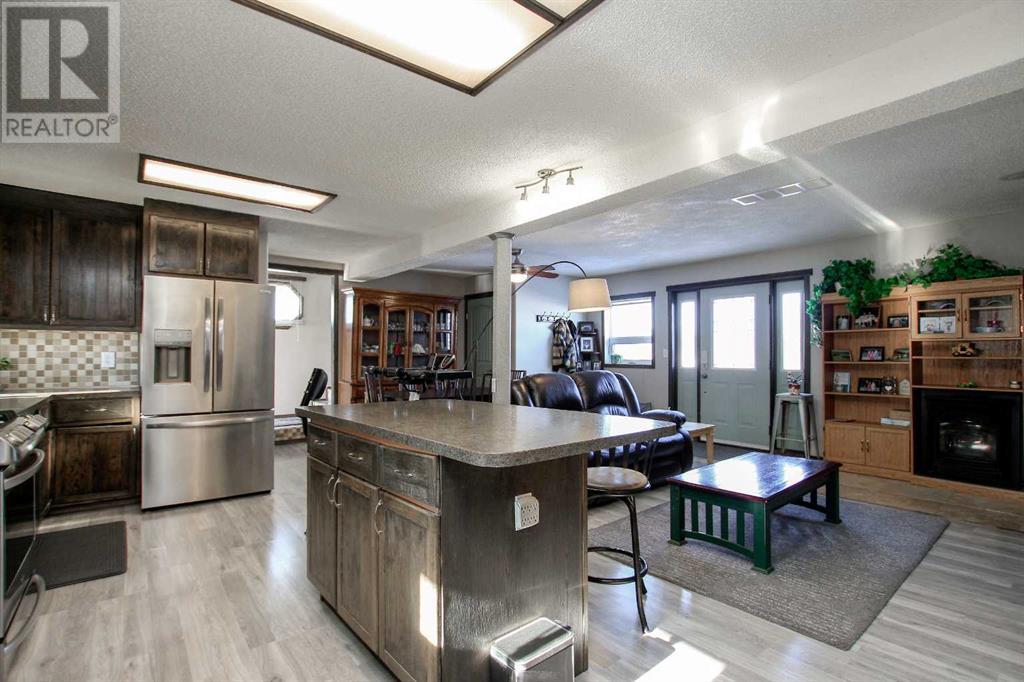 1 Centre Street, Rural Ponoka County, Alberta  T4J 1R3 - Photo 10 - A2195529