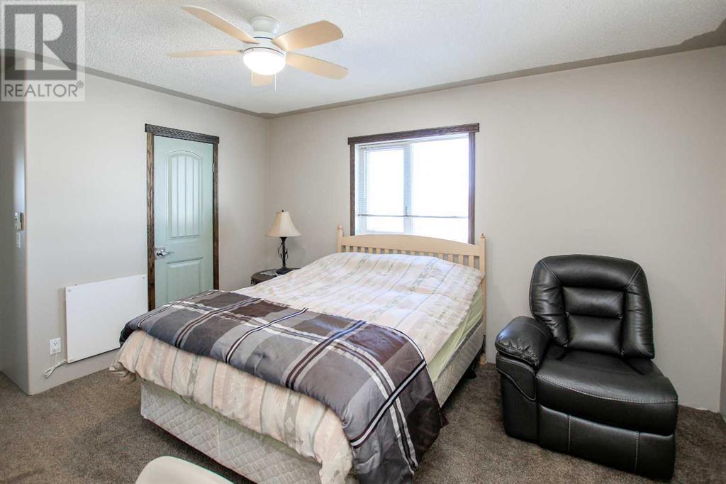 1 Centre Street, Rural Ponoka County, Alberta  T4J 1R3 - Photo 22 - A2195529