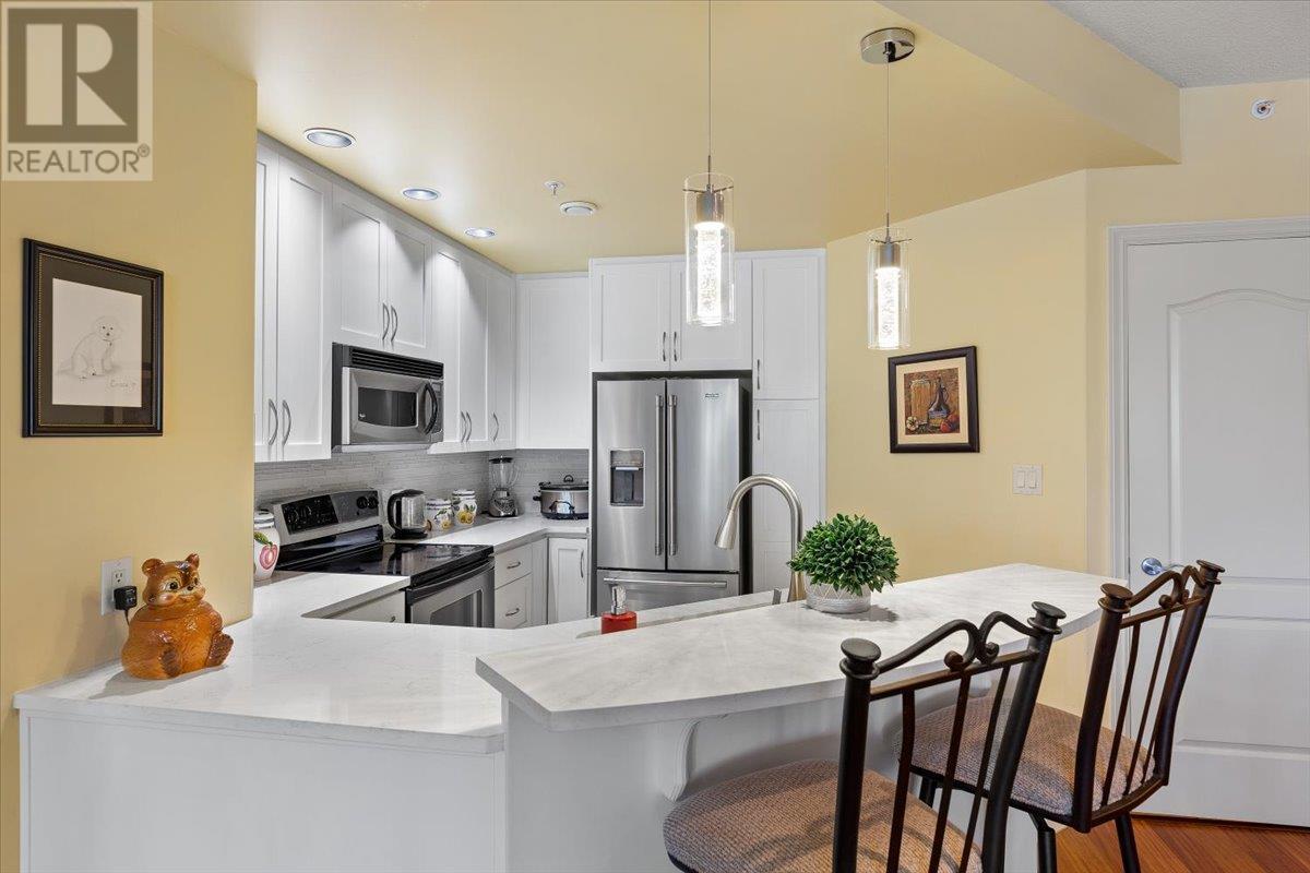Property at 1947 Underhill Street Unit# 408 image 3