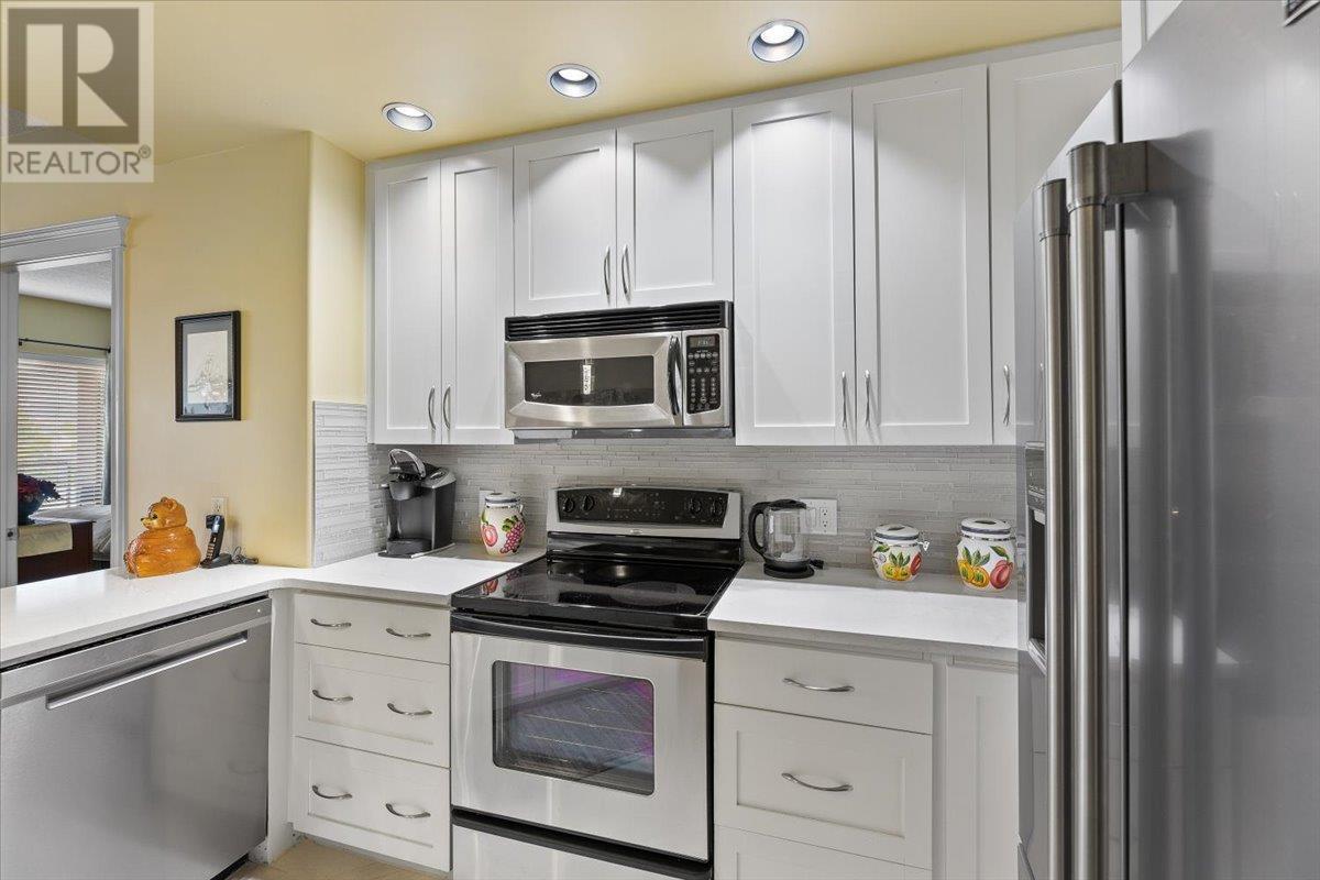 Property at 1947 Underhill Street Unit# 408 image 5