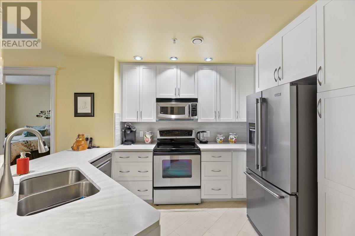 Property at 1947 Underhill Street Unit# 408 image 4
