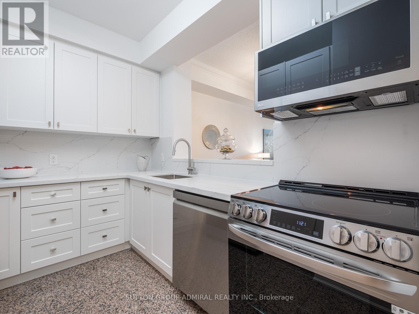 208 - 801 Lawrence Avenue E, Toronto, Ontario  M3C 3W2 - Photo 6 - C11948680