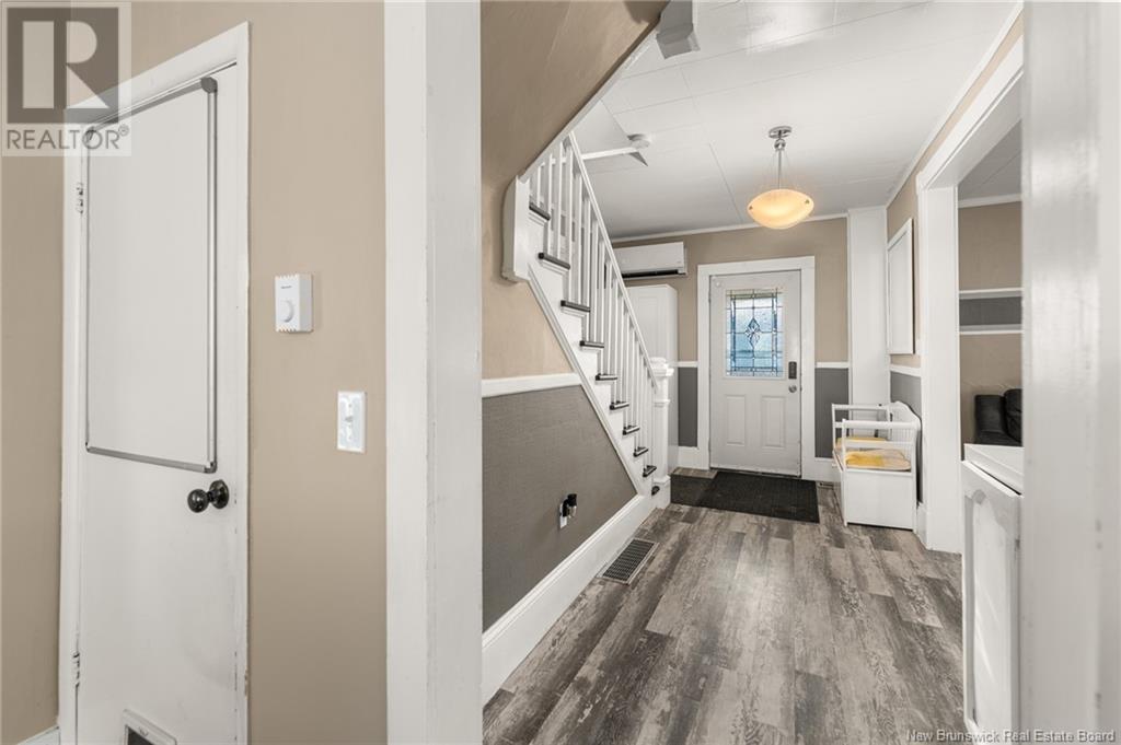 Property at 623 Centrale image 5