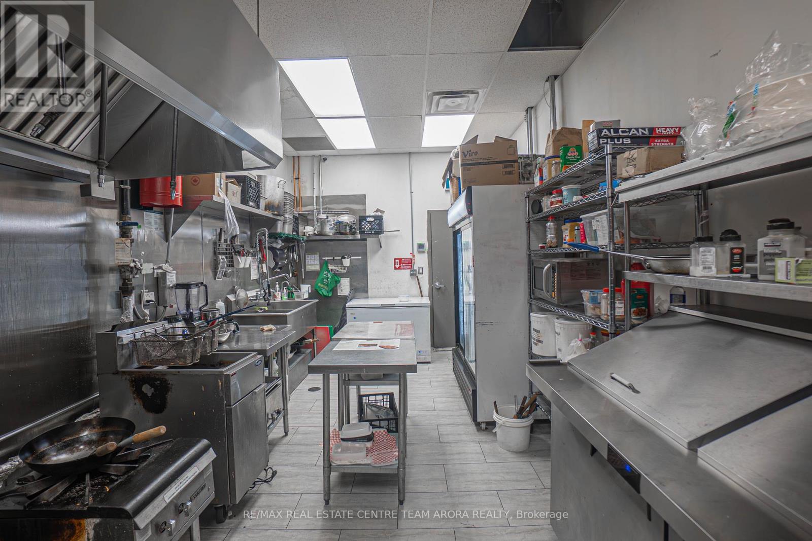 121 - 41 Lebovic Avenue, Toronto (Clairlea-Birchmount), Ontario  M1L 4W1 - Photo 12 - E11989323