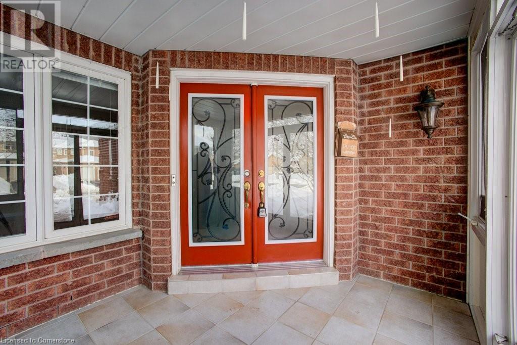 Property at 105 VENETO Drive image 4