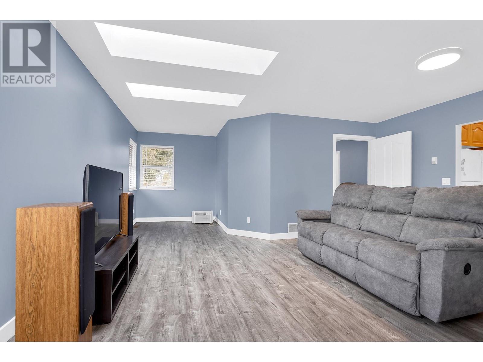 20657 114 Avenue, Maple Ridge, British Columbia  V2R 3S9 - Photo 8 - R2967754