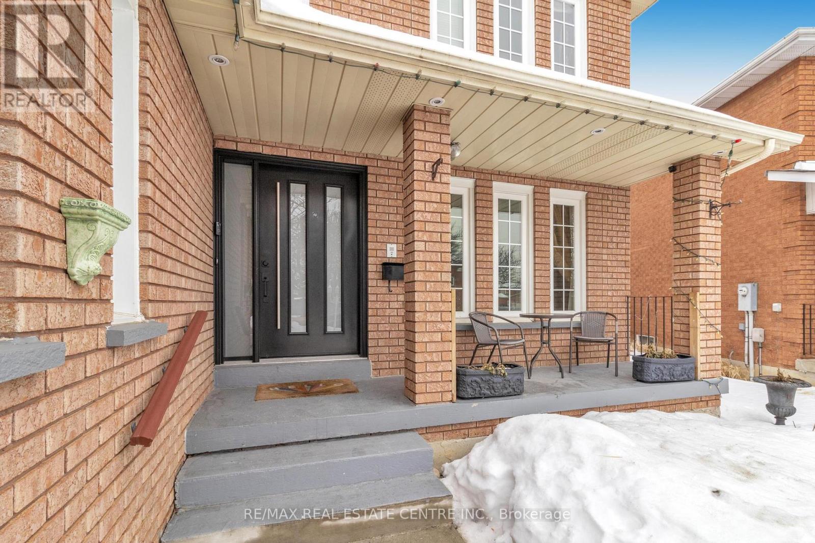 Property at 12 SUGAR CREEK LANE image 3