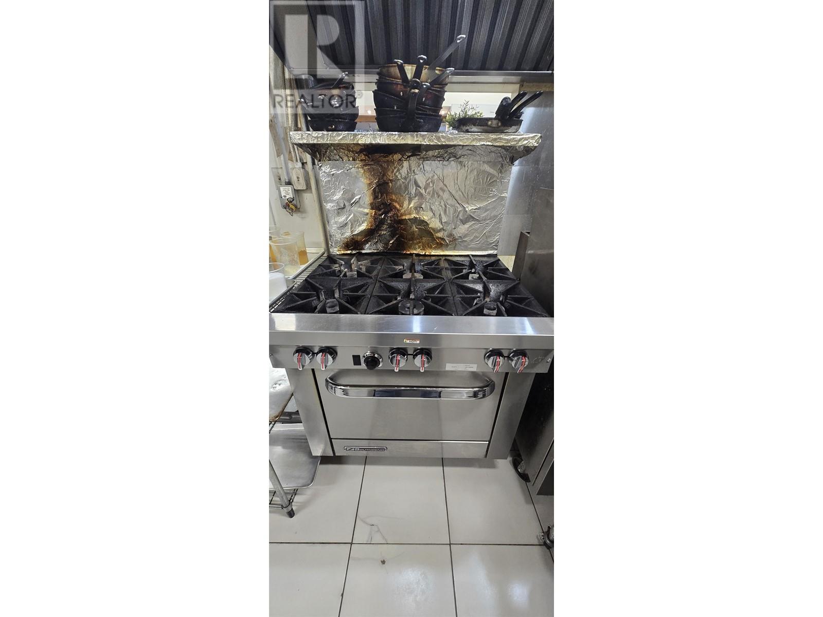 Listing Picture 16 of 16 : 5 1760 MCLEAN AVENUE, Vancouver / 溫哥華 - 魯藝地產 Yvonne Lu Group - MLS Medallion Club Member