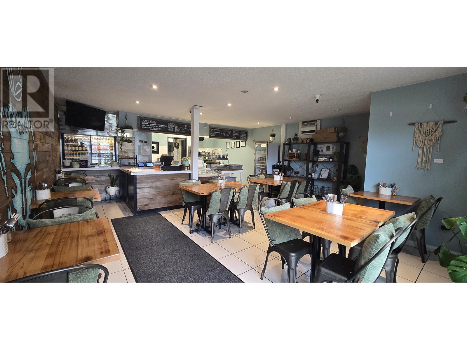 5 1760 MCLEAN AVENUE, Vancouver