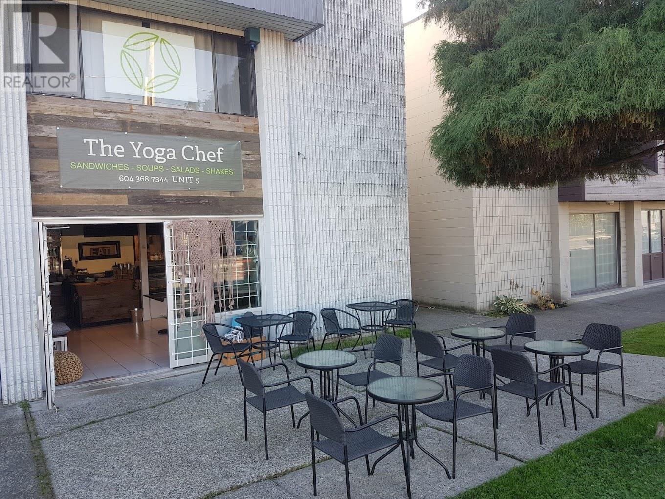 Listing Picture 2 of 16 : 5 1760 MCLEAN AVENUE, Vancouver / 溫哥華 - 魯藝地產 Yvonne Lu Group - MLS Medallion Club Member