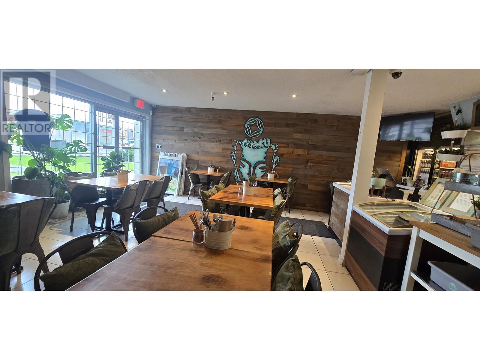 Listing Picture 9 of 16 : 5 1760 MCLEAN AVENUE, Vancouver / 溫哥華 - 魯藝地產 Yvonne Lu Group - MLS Medallion Club Member