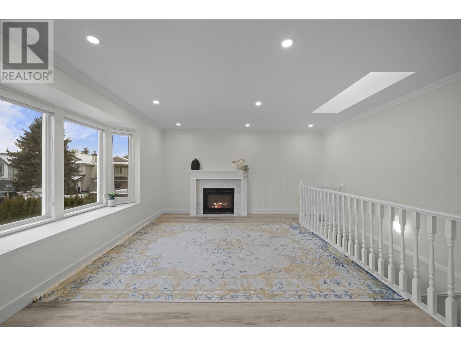 685 Pender Place, Port Coquitlam, British Columbia  V3B 7M2 - Photo 3 - R2968038