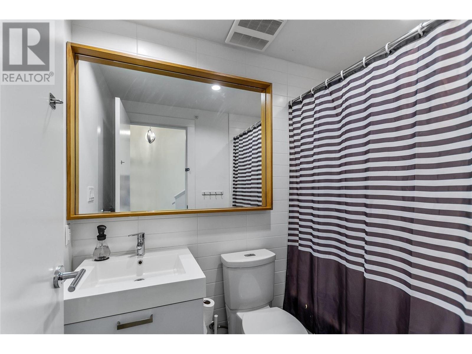 304 557 E Cordova Street, Vancouver, British Columbia  V6A 1L8 - Photo 16 - R2966871