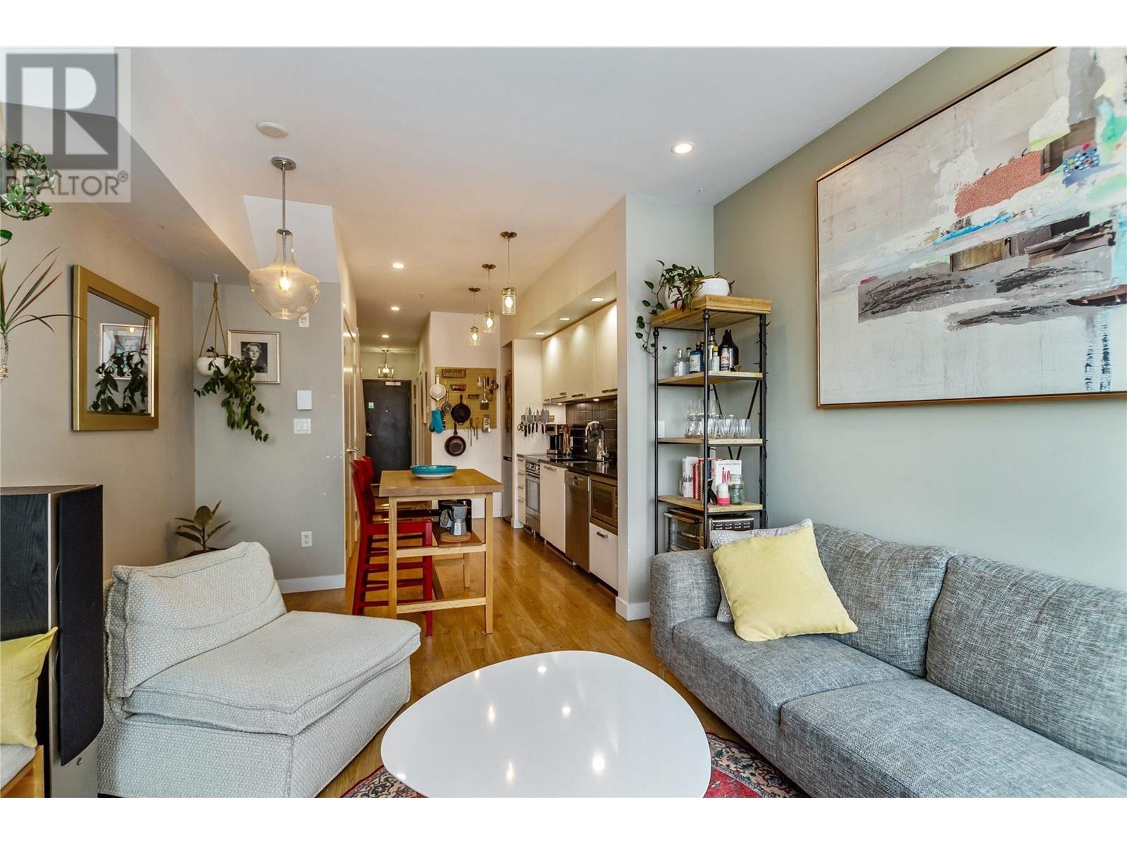 304 557 E Cordova Street, Vancouver, British Columbia  V6A 1L8 - Photo 3 - R2966871