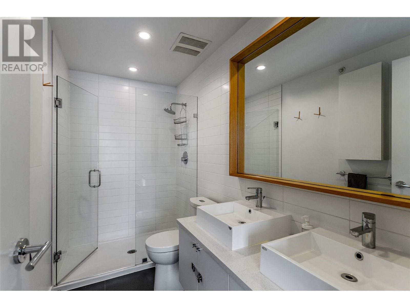304 557 E Cordova Street, Vancouver, British Columbia  V6A 1L8 - Photo 11 - R2966871