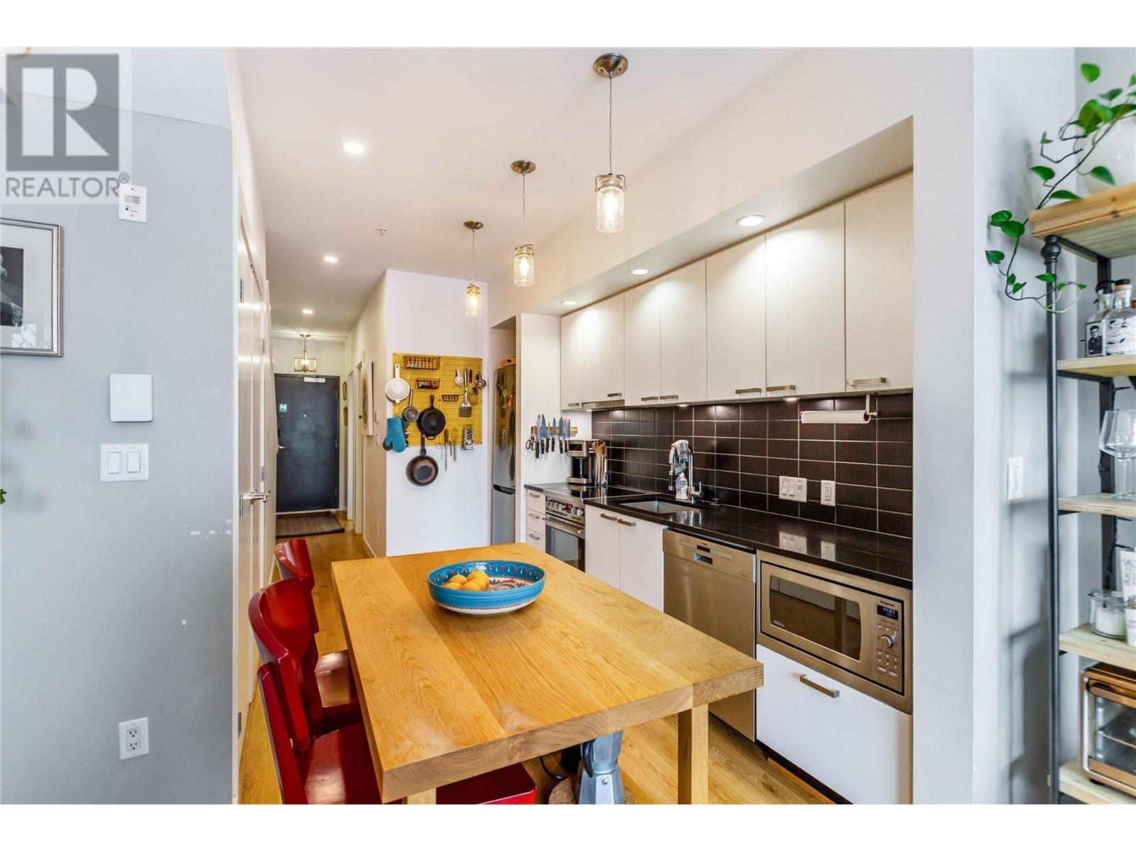 304 557 E Cordova Street, Vancouver, British Columbia  V6A 1L8 - Photo 5 - R2966871