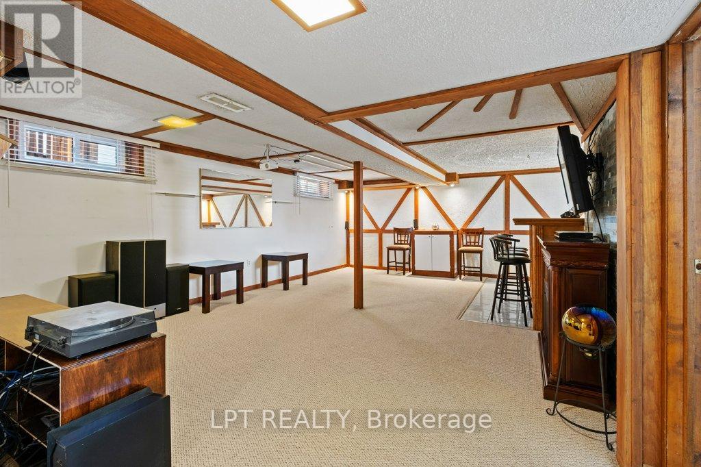 Property at 3 DEERFIELD STREET image 5