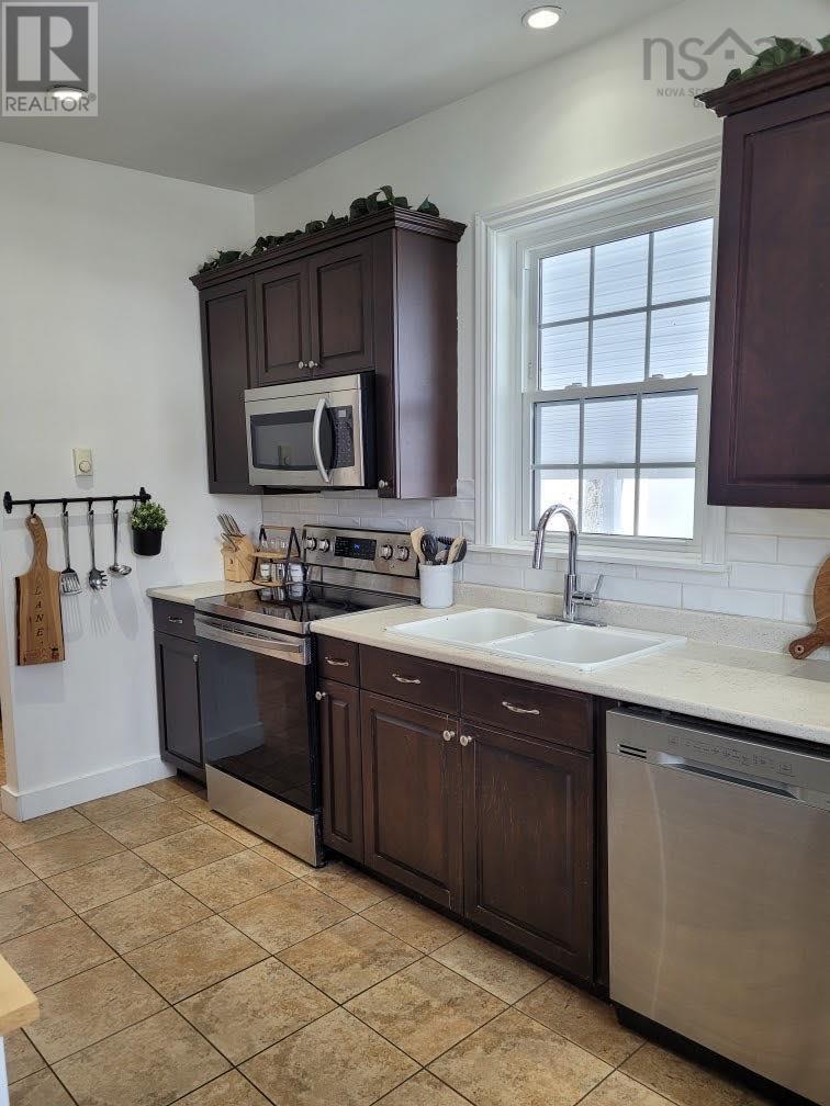 10 Albion Avenue, Stellarton, Nova Scotia  B0K 1S0 - Photo 11 - 202503616