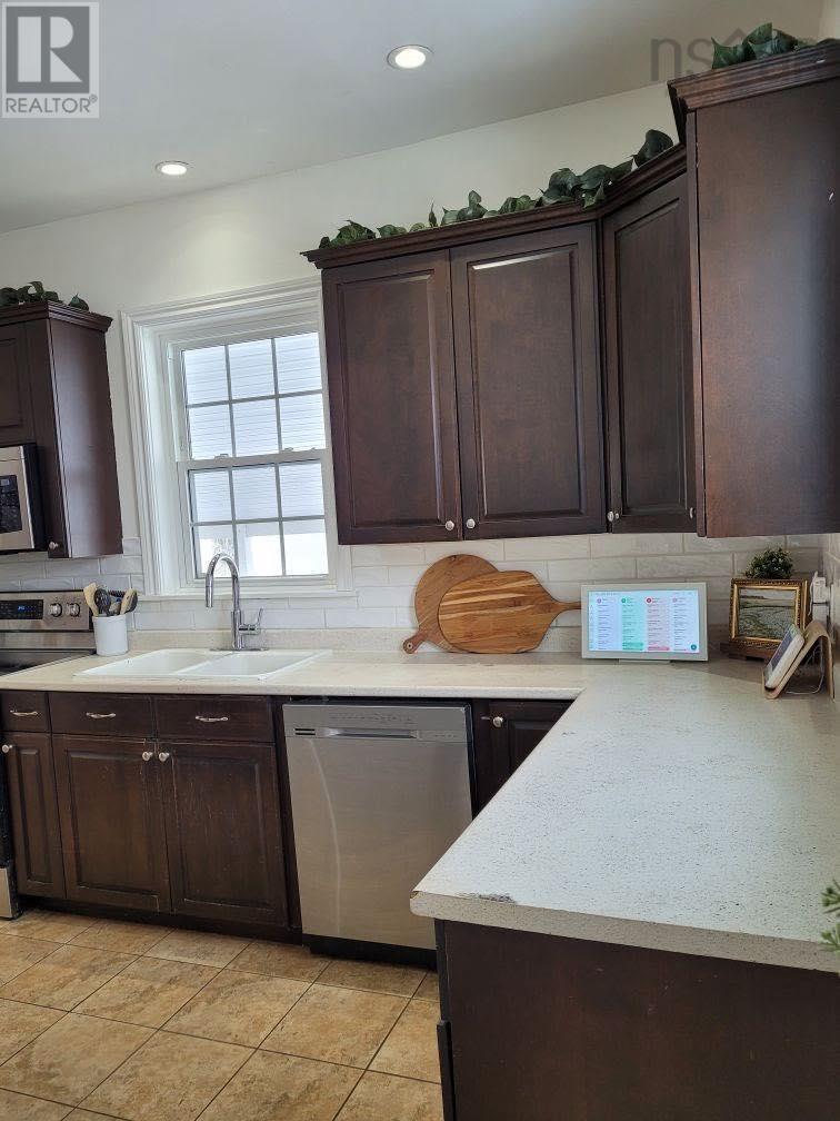 10 Albion Avenue, Stellarton, Nova Scotia  B0K 1S0 - Photo 12 - 202503616