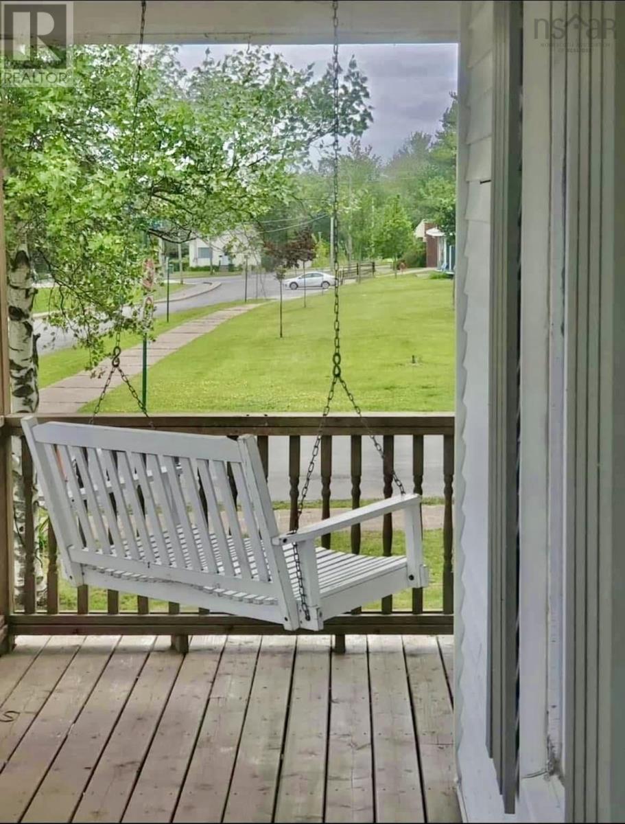 10 Albion Avenue, Stellarton, Nova Scotia  B0K 1S0 - Photo 8 - 202503616