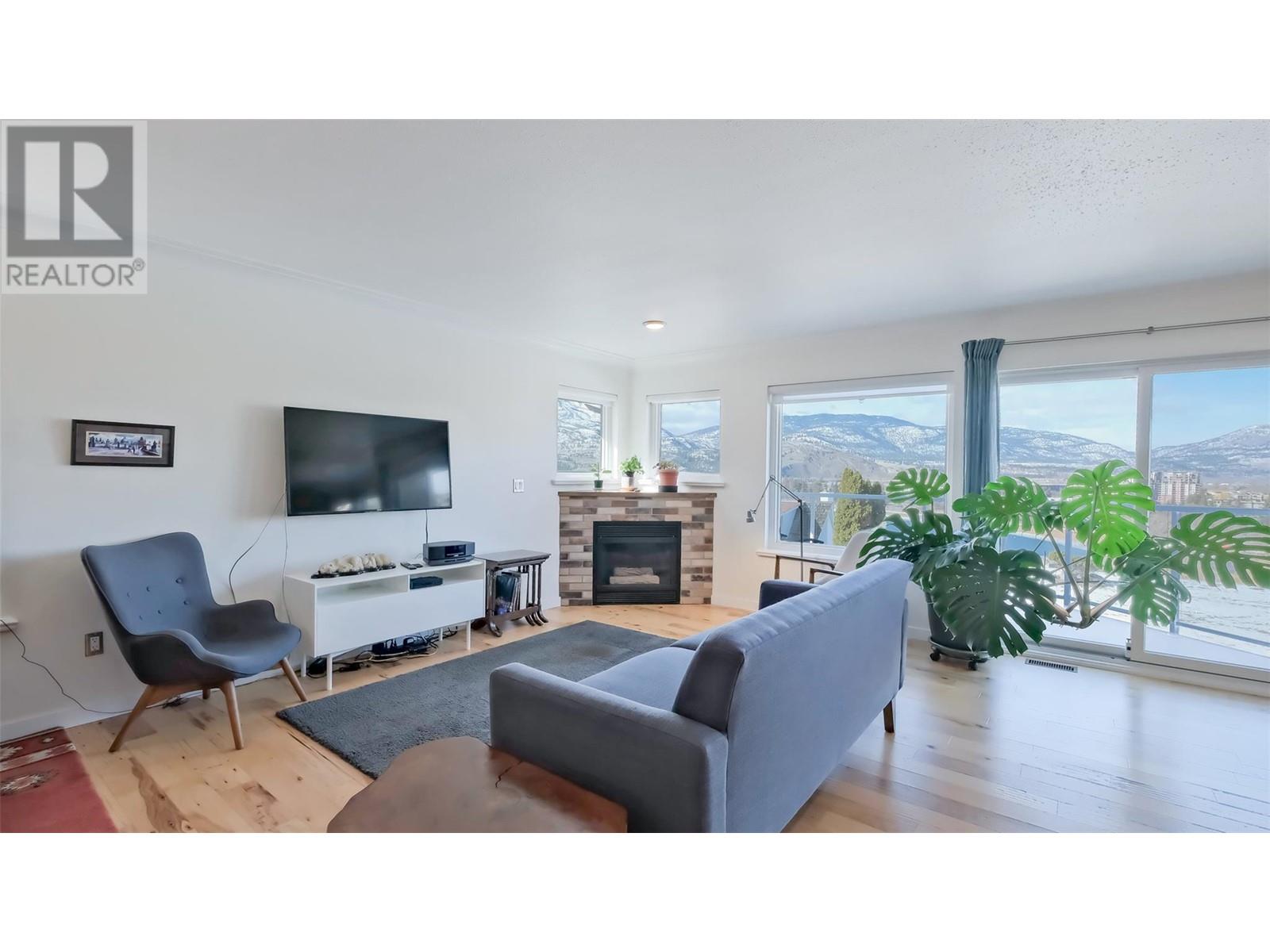 Property at 3948 FINNERTY Road Unit# 116 image 5