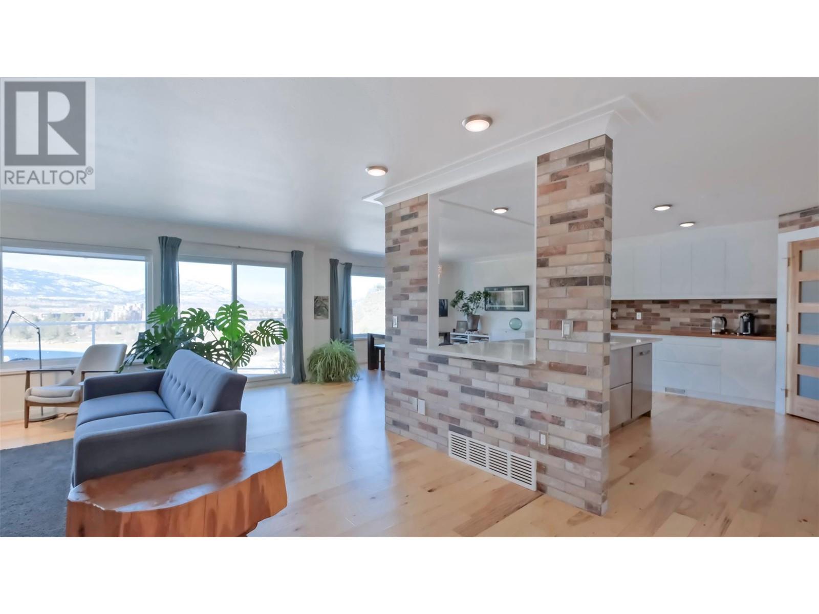 Property at 3948 FINNERTY Road Unit# 116 image 4