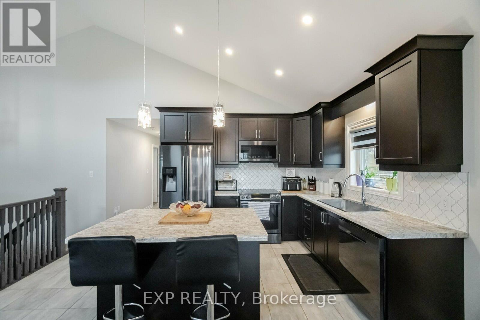 5 Secord Street, Thorold, Ontario  L0S 1K0 - Photo 13 - X11989358