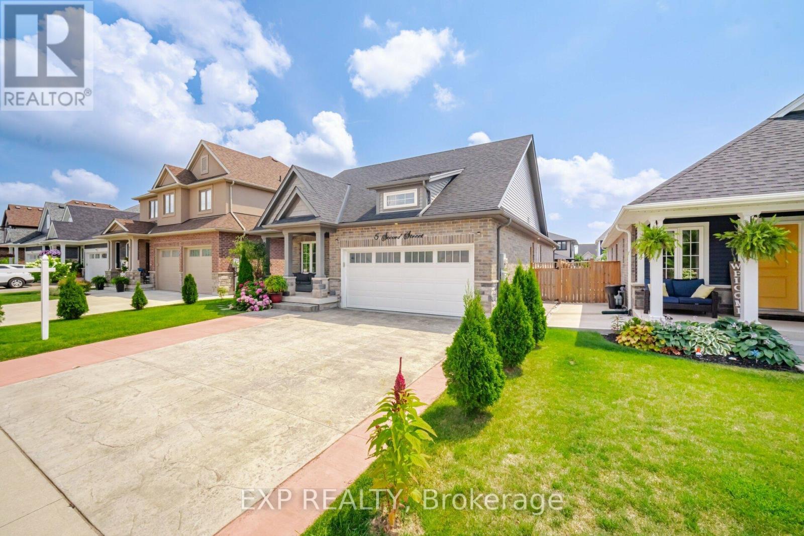5 Secord Street, Thorold, Ontario  L0S 1K0 - Photo 6 - X11989358