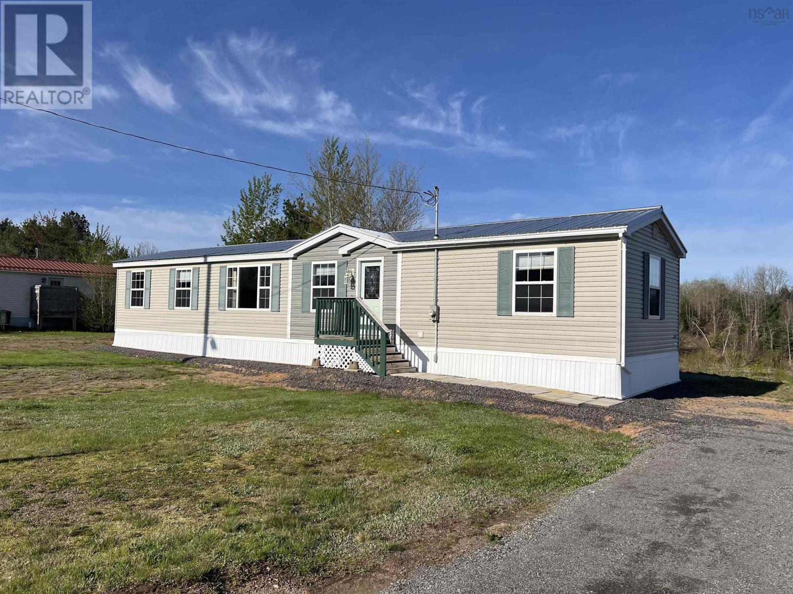 33 Douglas Avenue, Berwick, Nova Scotia  B0P 1E0 - Photo 2 - 202503617